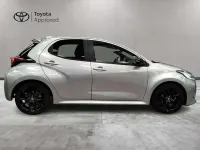 Usata Toyota Yaris Hybrid Lounge 116 CV (85 kW) 2022 Argento Berlina