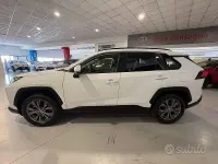 Usata Toyota RAV4 Hybrid 218 CV (160 kW) 2022 Bianco SUV
