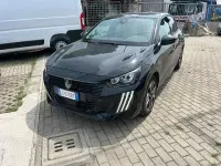 Usata Peugeot 208 Allure 136 CV (100 kW) 2025 Nero Utilitaria