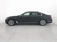 Usata BMW 730 265 CV (194 kW) 2019 Black sapphire Berlina