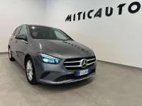 Usata Mercedes B200 150 CV (110 kW) 2019 Grigio Utilitaria