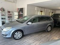 Usata Opel Astra 101 CV (74 kW) 2008 Gray Station wagon