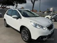 Usata Peugeot 2008 Allure 82 CV (60 kW) 2015 Bianco SUV