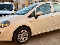Usata Fiat Punto Street 95 CV (69 kW) 2017 Bianco Utilitaria