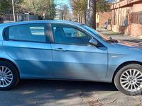 Usata Alfa Romeo 147 Exclusive 2005 Grigio Utilitaria