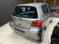 usata Toyota Yaris 1.0 5 porte Sol OK NEOPATENTATI