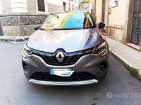 Usata Renault Captur Intens 101 CV (74 kW) 2021 Bianco SUV