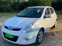 Usata Hyundai i20 Edition 75 CV (55 kW) 2011 Bianco Utilitaria