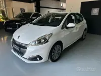 Usata Peugeot 208 Allure 75 CV (55 kW) 2016 Bianco Utilitaria