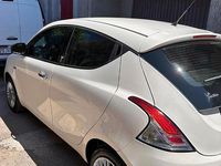 Usata Lancia Ypsilon Gold 80 CV (58 kW) 2018 Bianco Utilitaria