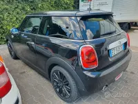 Usata Mini Cooper D 2015 Nero Utilitaria