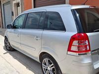 Usata Opel Zafira 125 CV (91 kW) 2012 Grigio Monovolume