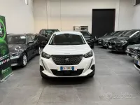 Usata Peugeot 2008 Allure 110 CV (80 kW) 2022 Bianco SUV