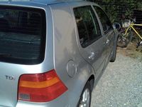 Usata VW Golf IV 101 CV (74 kW) 2003 Grigio Berlina