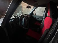 Usata Mahindra Goa 107 CV (78 kW) 2010 Grigio SUV