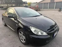 Usata Peugeot 307 CC 108 CV (79 kW) 2005 Nero Cabrio