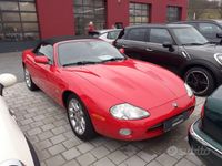 usata Jaguar XKR convertibile 4000cc 2001