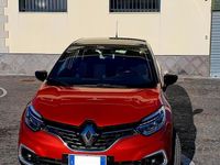 Usata Renault Captur Intens 90 CV (66 kW) 2017 Rosso SUV