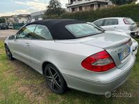 Usata Mercedes CLK200 163 CV (119 kW) 2006 Grigio Cabrio