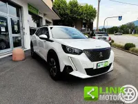 Usata Peugeot 2008 Allure 101 CV (74 kW) 2021 Bianco SUV