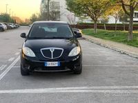 usata Lancia Ypsilon GPL della casa ok neopatentati