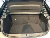 Nuova Lancia Ypsilon 110 CV (80 kW) 2026 Vernice bianco quarzo con tetto nero Utilitaria