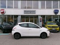 Usata Lancia Ypsilon Gold 70 CV (51 kW) 2023 Bianco Utilitaria