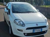 Usata Fiat Grande Punto 75 CV (55 kW) 2015 Utilitaria