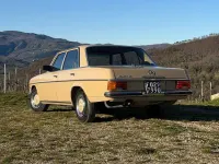 Usata Mercedes 230 109 CV (80 kW) 1974 Beige Berlina