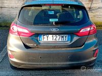 Usata Ford Fiesta 100 CV (73 kW) 2019 Grigio Utilitaria