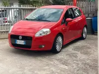 Usata Fiat Grande Punto 90 CV (66 kW) 2007 Rosso Utilitaria