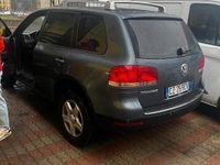 Usata VW Touareg R 174 CV (127 kW) 2006 Grigio SUV
