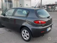 Usata Alfa Romeo 147 Progression 120 CV (88 kW) 2009 Nero Utilitaria