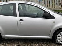 Gebraucht Peugeot 107 Urban Move 68 PS (50 kW) 2008 Grau Kleinwagen