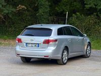 Usata Toyota Avensis Executive 150 CV (110 kW) 2010 Grigio Station wagon