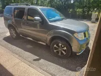 Usata Nissan Pathfinder 171 CV (125 kW) 2008 Verde SUV