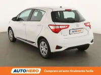 Usata Toyota Yaris Active 111 CV (81 kW) 2019 Bianco Utilitaria