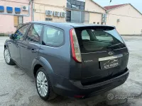 Occasion Ford Focus Titanium 110 ch (80 kW) 2009 Gris Break