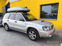 Usata Subaru Forester 177 CV (130 kW) 2002 Grigio SUV
