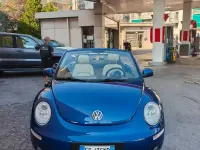 Usata VW New Beetle 105 CV (77 kW) 2008 Blu Utilitaria