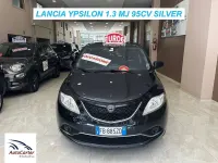 Usata Lancia Ypsilon 95 CV (69 kW) 2016 Nero Utilitaria