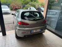 Usata Alfa Romeo 147 Progression 105 CV (77 kW) 2006 Grigio Utilitaria