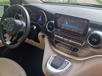 Usata Mercedes 300 Premium 239 CV (175 kW) 2023 Monovolume