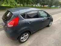 Usata Ford Fiesta 95 CV (69 kW) 2015 Blu Utilitaria