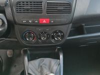 Usata Opel Combo 89 CV (65 kW) 2015 Bianco