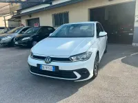 Usata VW Polo Life 95 CV (69 kW) 2022 Bianco Utilitaria