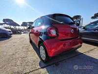 Begagnad Smart ForFour 71 HK (52 kW) 2016 Röd Halvkombi