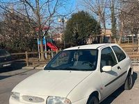 Usata Ford Fiesta 75 CV (55 kW) 1998 Bianco Utilitaria