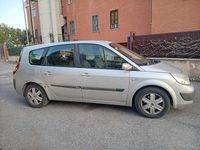 Usata Renault Scénic II Dynamique 120 CV (88 kW) 2005 Argento Monovolume