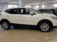 Usata Nissan Qashqai Acenta 110 CV (80 kW) 2015 Bianco SUV